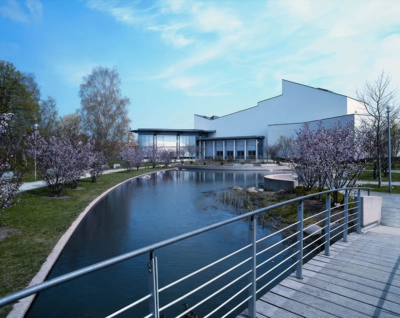 Außenansicht der Max-Reger-Halle Weiden