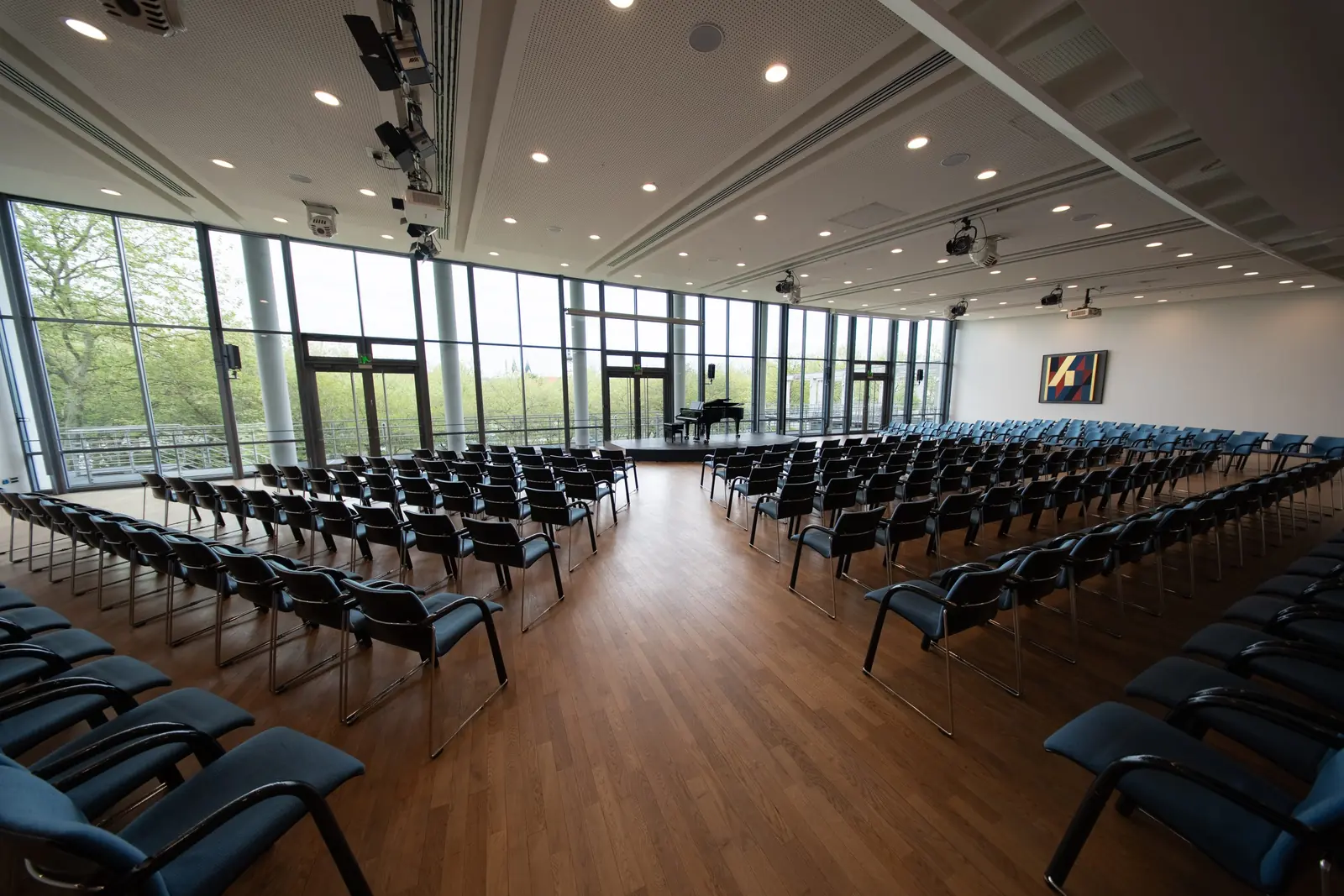 Gustav-von-Schlör-Saal
